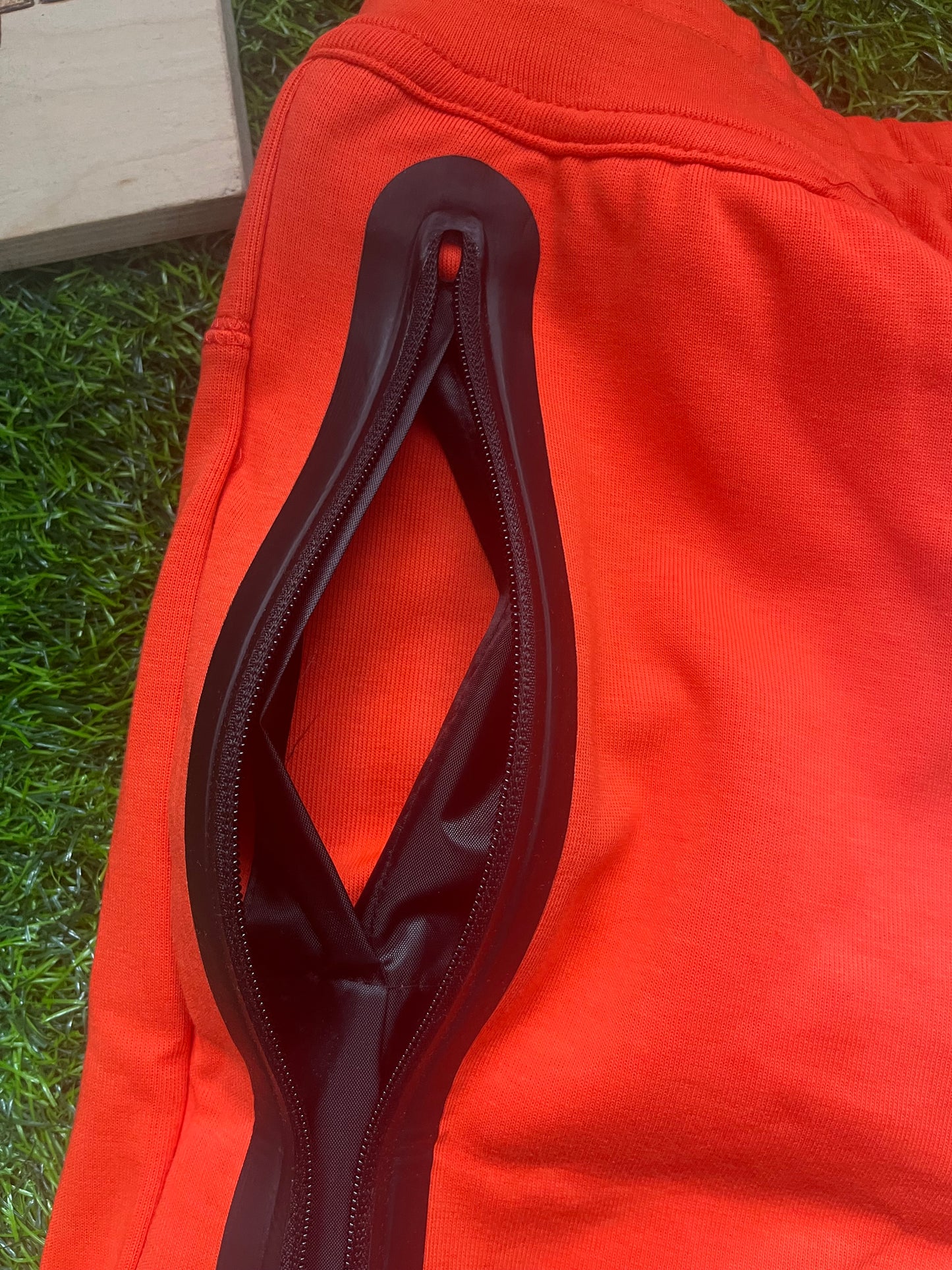 Tech Fleece Sorc Crveni