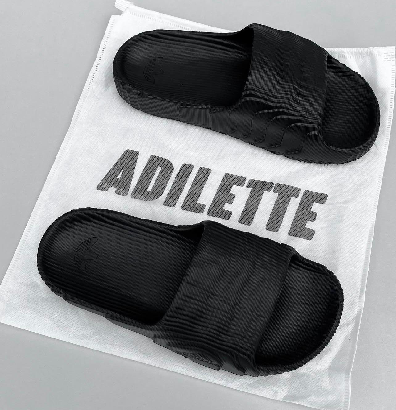Yezzy Adilette Papuce Crne