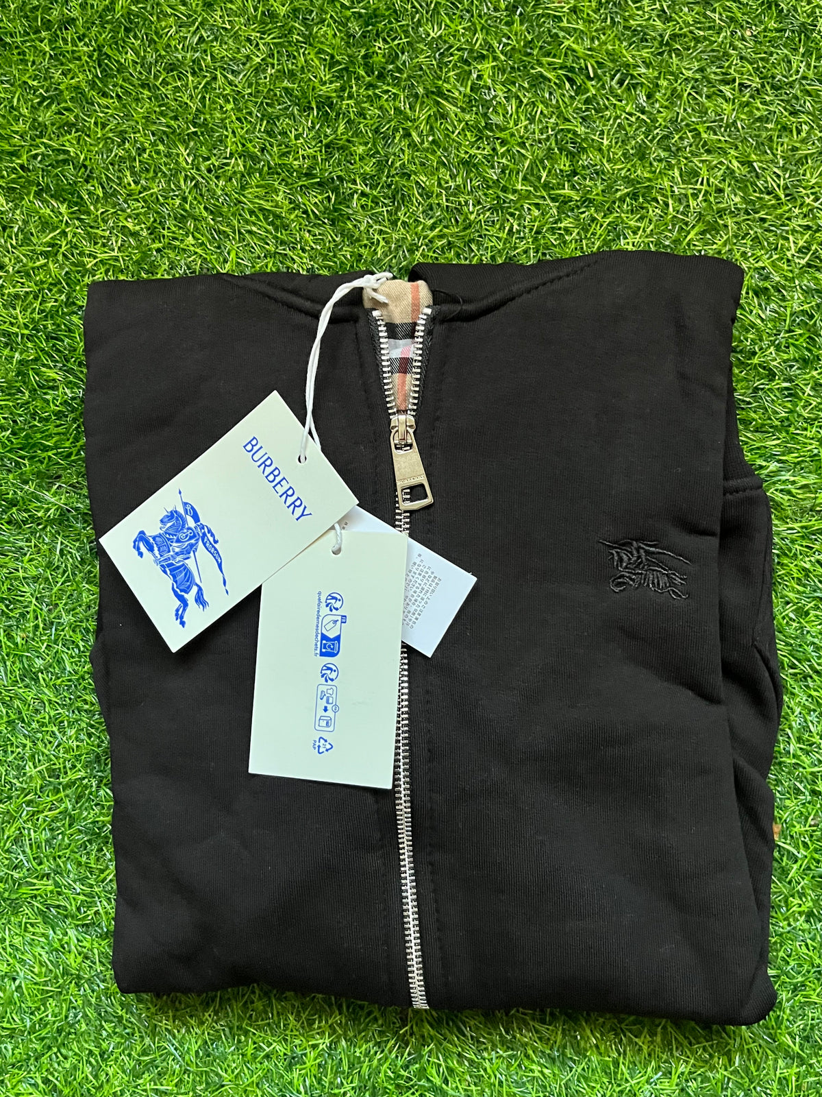 Burberry Duks Crni -20%%