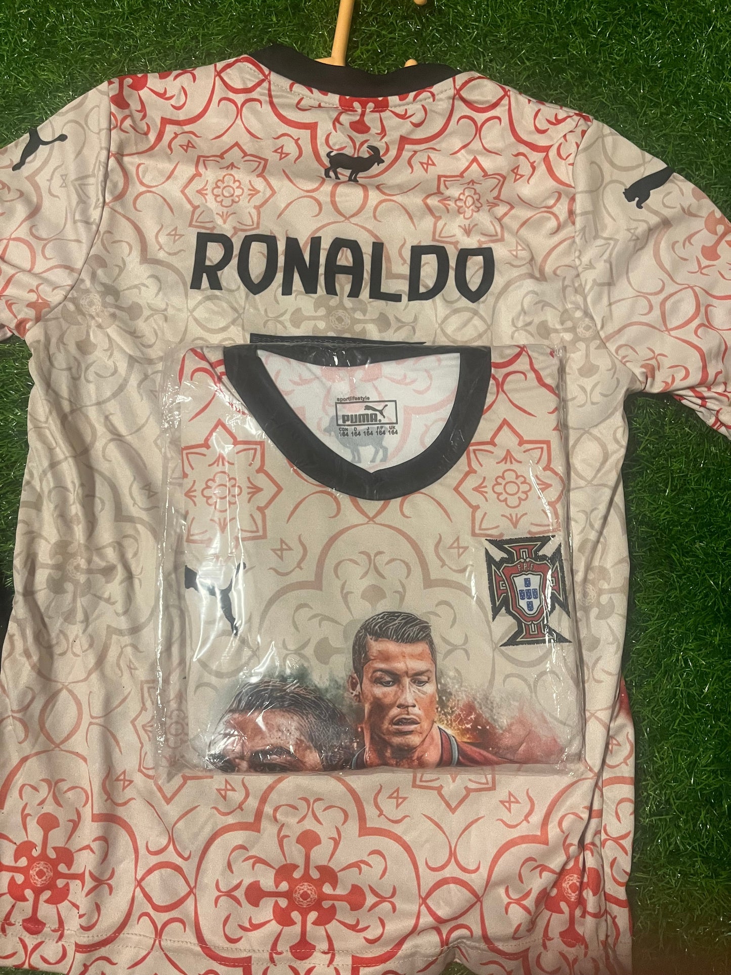 Cristiano Ronaldo Dres+Sorc Komplet ( -50%% )