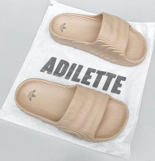 Yezzy Adilette Papuce Bez
