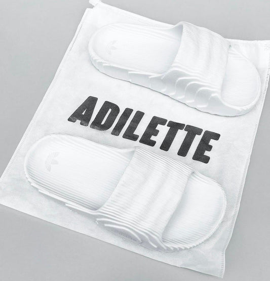 Yezzy Adilette Papuce Bele