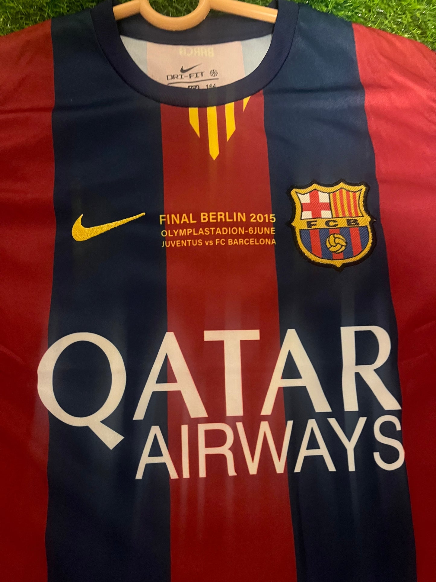 Fc Barcelona Dres i sorc decije velicine ( -50%% )