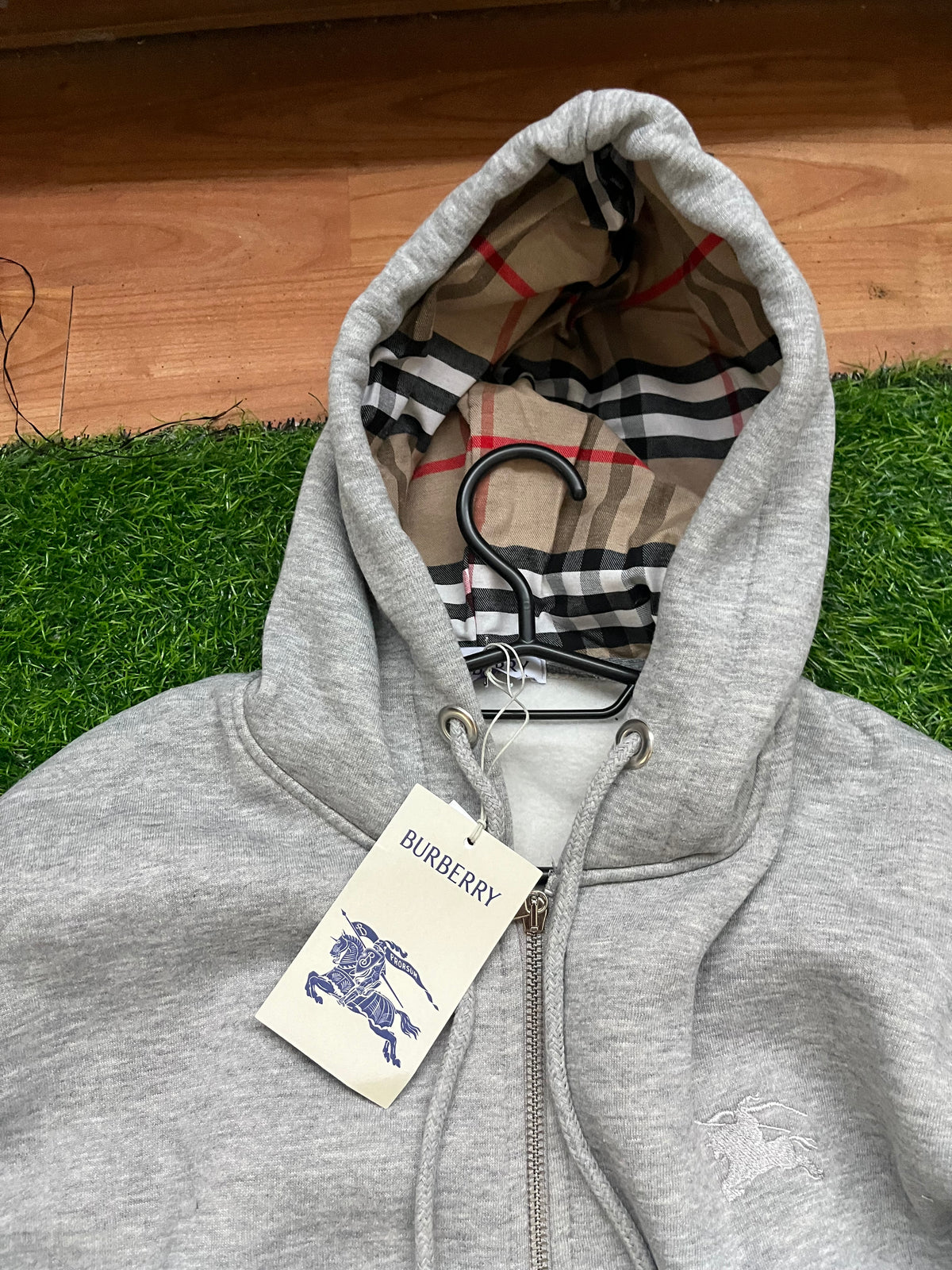 Burberry Duks Sivi -20%%