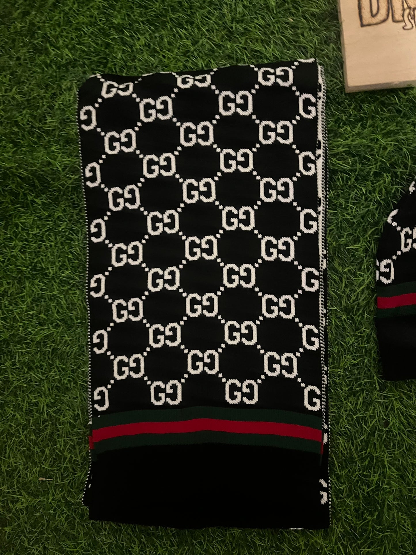 Gucci Kapa + šal -30%%