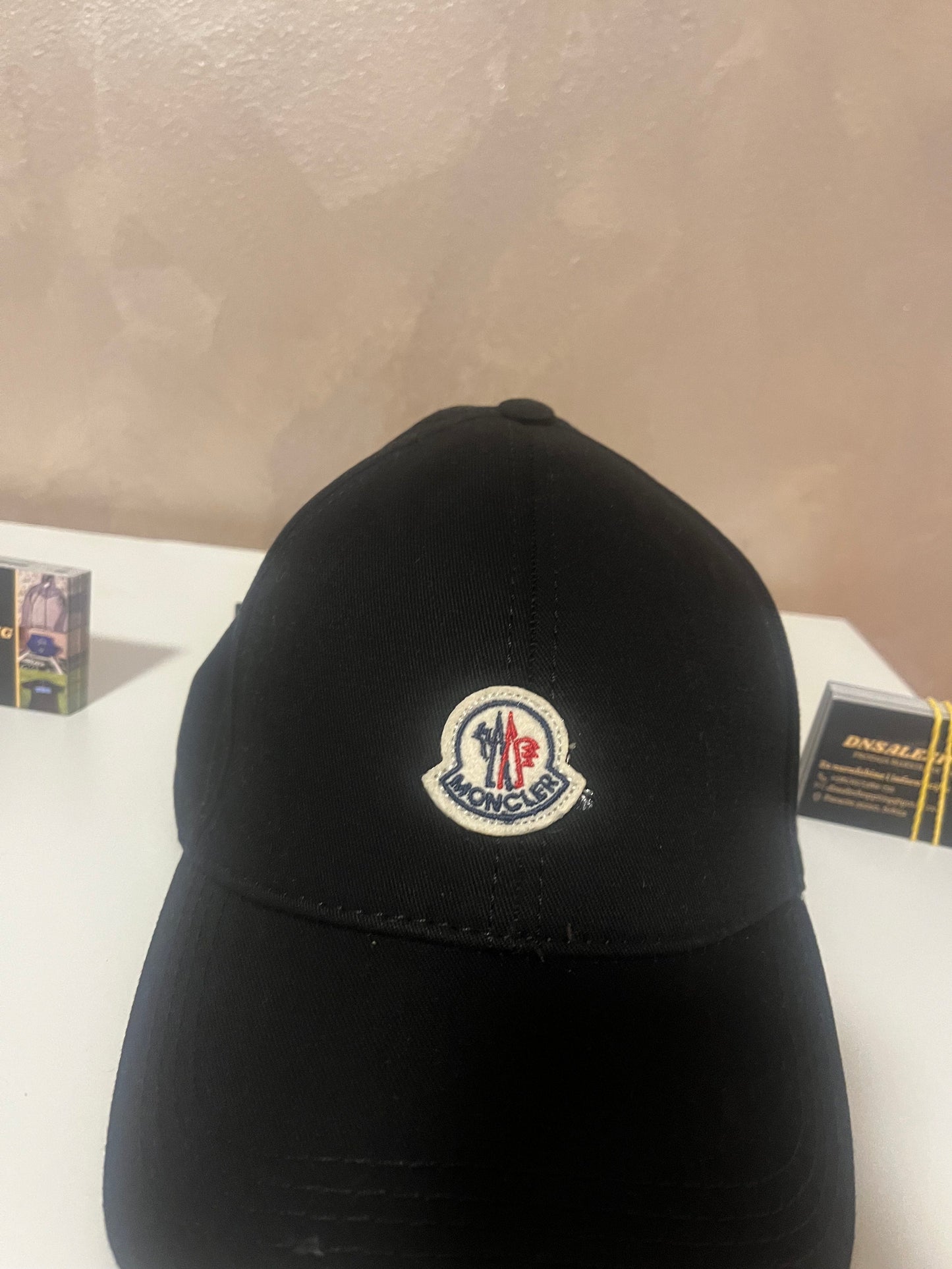 Moncler Kačket ( -60%% )