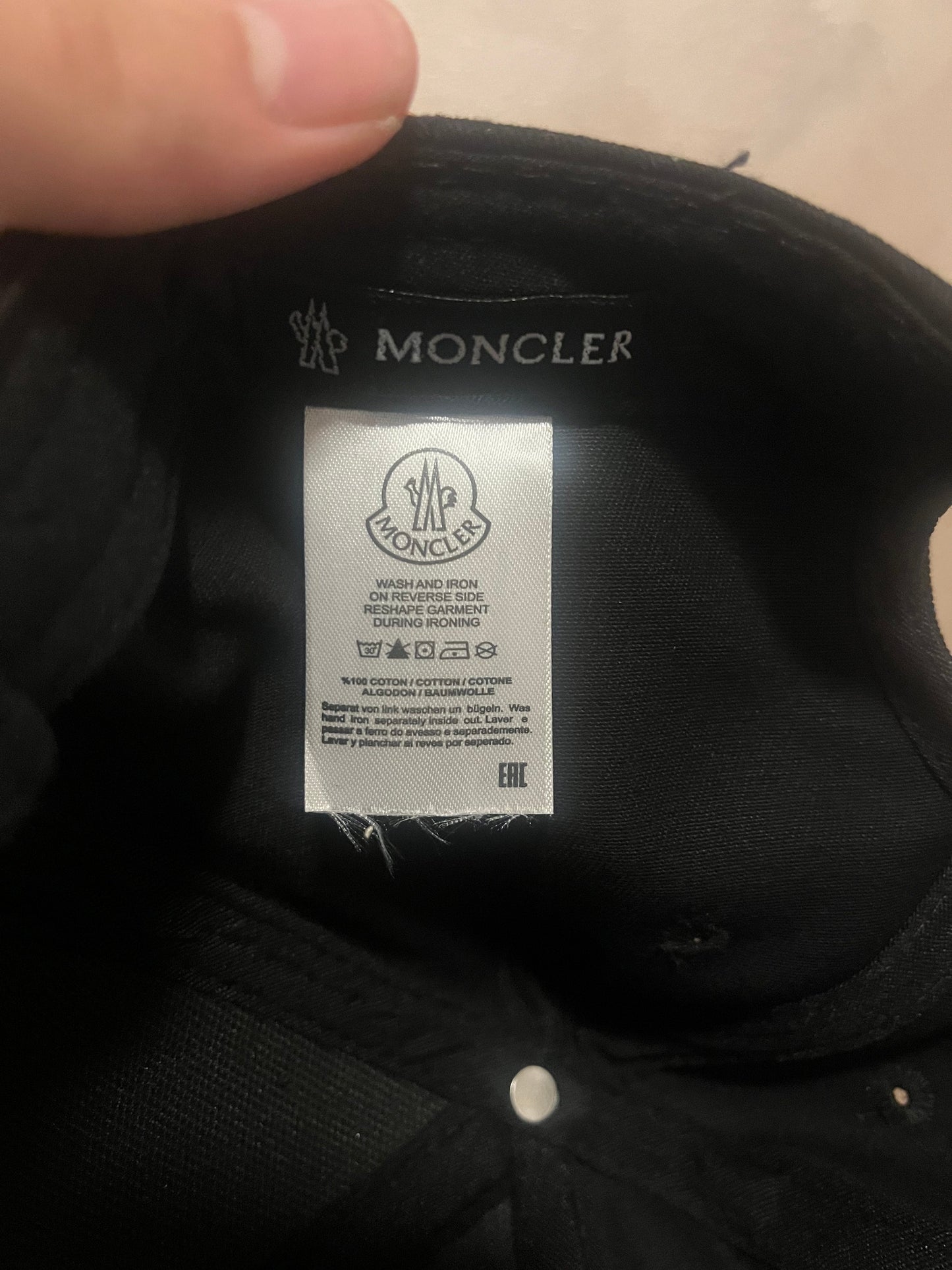 Moncler Kačket ( -60%% )